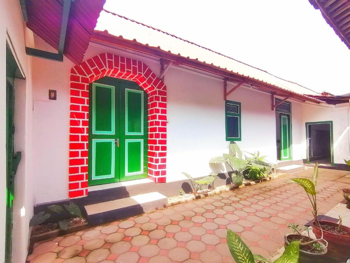 Reddoorz Syariah @ Ndalem Kembang Sore Yogyakarta Exterior foto